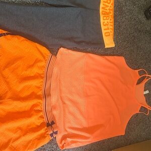 Sport orange Athletic Wear bundle : shirt, shorts, leggings